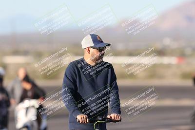 media/Jan-15-2026-Racers Edge (Thu) [[dfebeb70ab]]/1-Around the Pits-Track Walk/